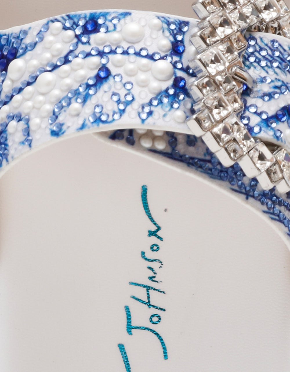 Betsey Johnson New - MATIE WHITE BLUE FLORAL Women's Footbed Slip-On Floral Rhinestone Sandal