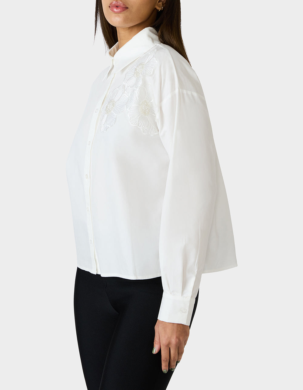Betsey Johnson Essential - BETSEY BLOOM SHIRT OFF WHITE Button-Down Collar Floral Long-Sleeve Shirt