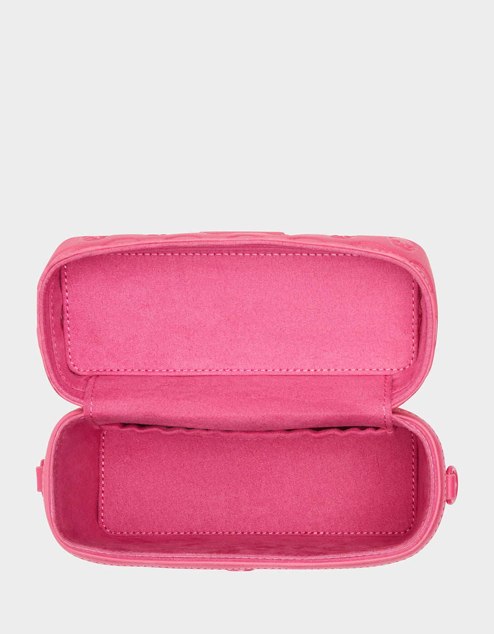 Betsey Johnson Trending - SKULL BOSS VANITY BAG PINK