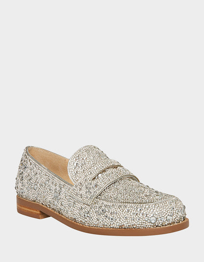Betsey Johnson Discount - ARON SILVER Loafers