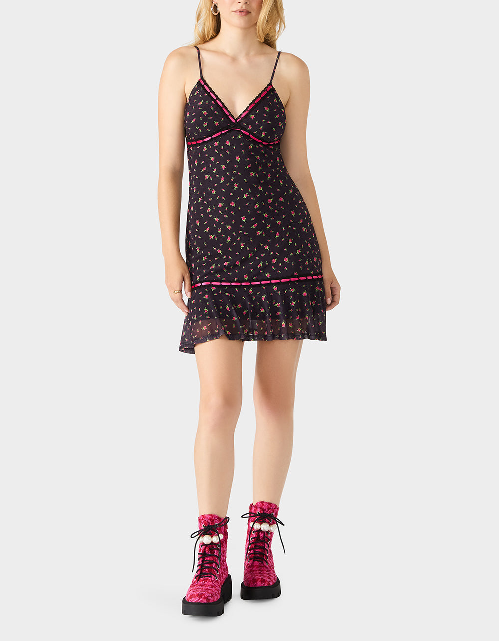 Betsey Johnson Classic - ROSEBUD SLIP DRESS BLACK Women's Floral Print Mini Slip Dress