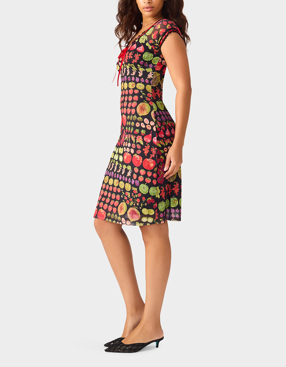 Betsey Johnson Sale - BETSEY'S FRUIT DRESS BLACK MULTI Women's Fruit Print Short-Sleeved Slip Dress