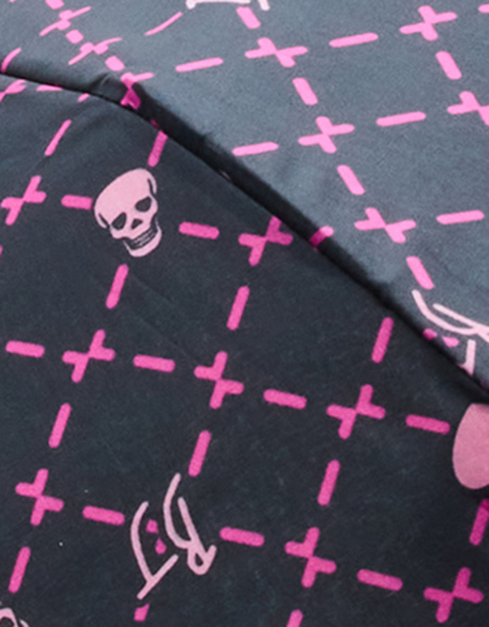 Betsey Johnson Value - BETSEY'S HEART & SKULL PRINT UMBRELLA BLACK MULTI