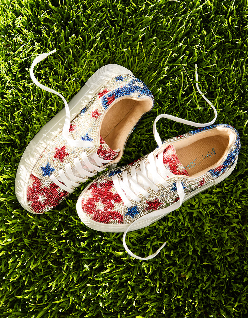 Betsey Johnson Classic - SIDNY STARS