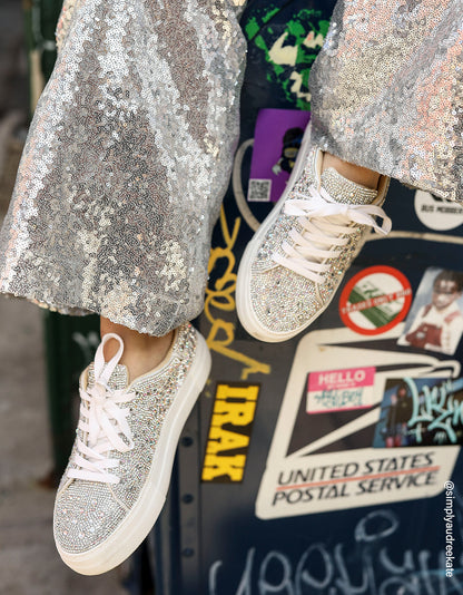 Betsey Johnson Premium - SIDNY RHINESTONES Lace Up Sneakers