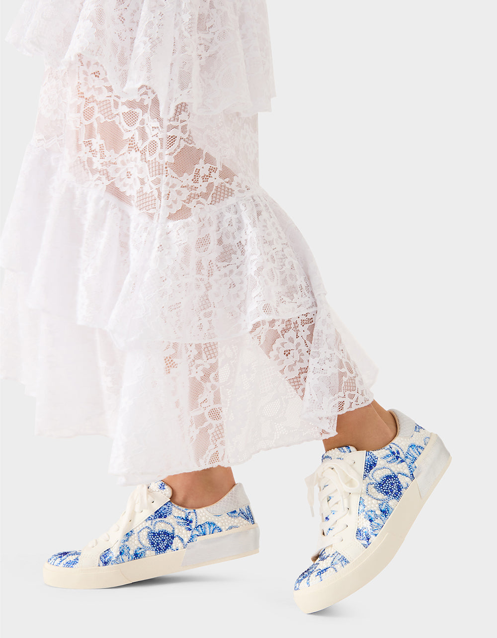 Betsey Johnson Discount - DAMON WHITE/BLUE FLORAL Women's Blue Floral Sneaker