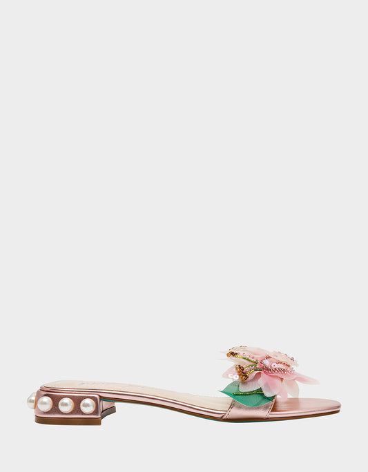 Betsey Johnson Hot Sale - ROSIA Light Pink Flower Embellished Pearl Square-Toe Women's Block Heel