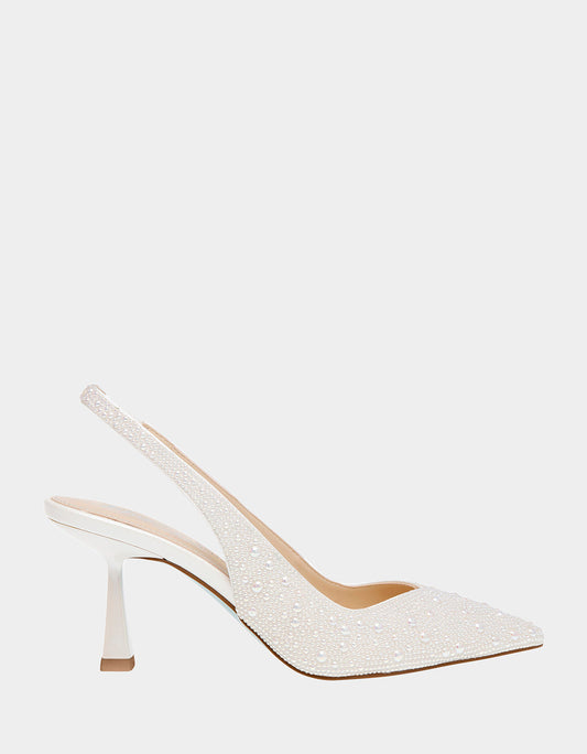 Betsey Johnson Premium - CLARK IVORY Pumps