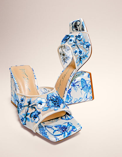 Betsey Johnson Everyday - ROO BLUE FLORAL Slip-On Heel