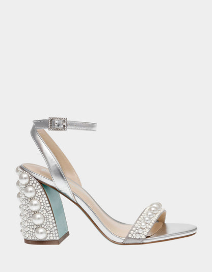 Betsey Johnson Discount - LEXI SILVER PEARL Block Heels