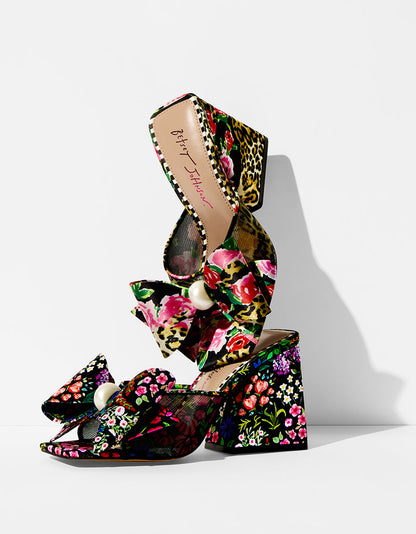 Betsey Johnson Everyday - JORDN DITSY FLORAL Square-Toe Mule Block Heel