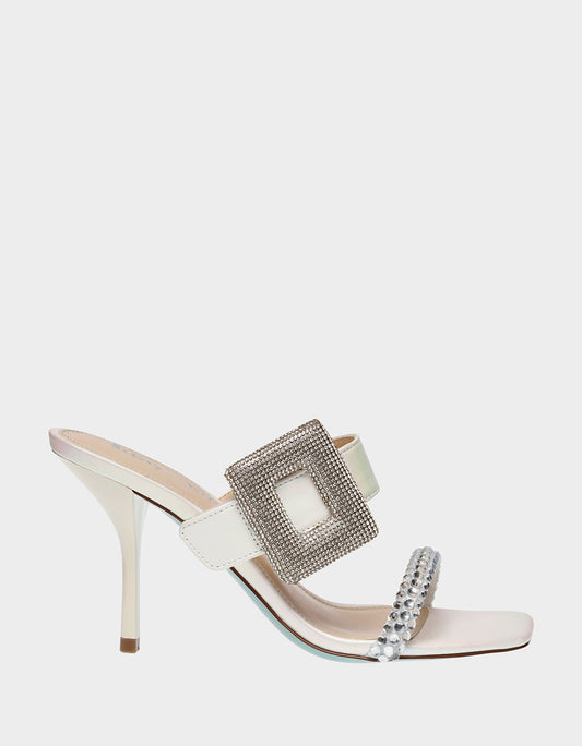 Betsey Johnson Quality - ANNY IVORY Bridal Heel